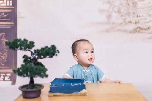 磁县宝宝腿纹不对称怎么办